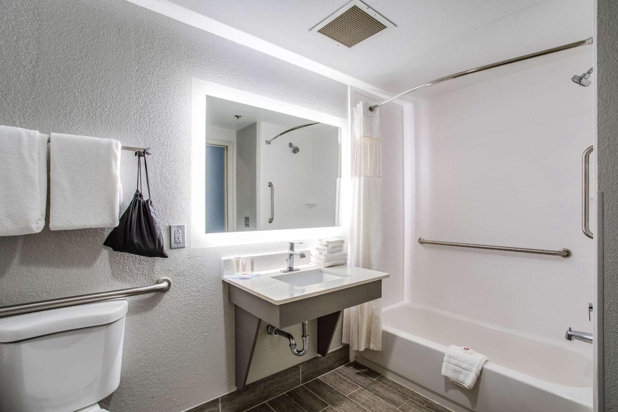 Hotel Clarion Pointe à Franklin Extérieur photo
